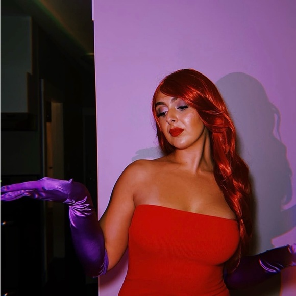 Jessica Rabbit Costume - Picture 2 of 2